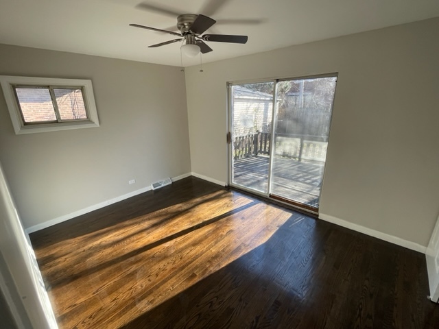 8658 S University Avenue Property Photo 5