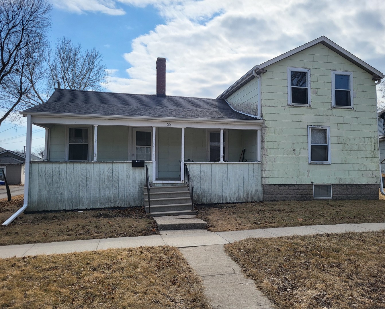 214 5th Ave Property Photo