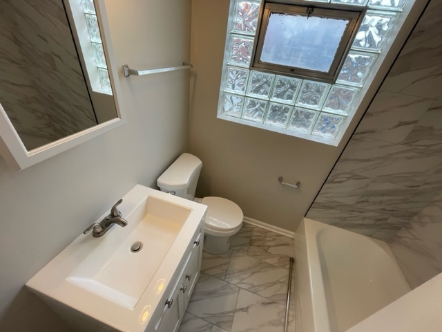 9141 S Colfax Avenue Property Photo 8