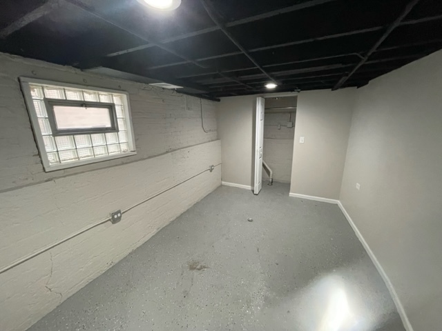 9141 S Colfax Avenue Property Photo 15