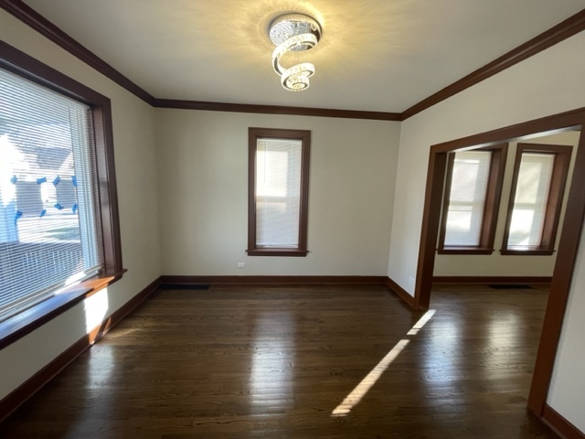 12120 S Parnell Avenue Property Photo 3