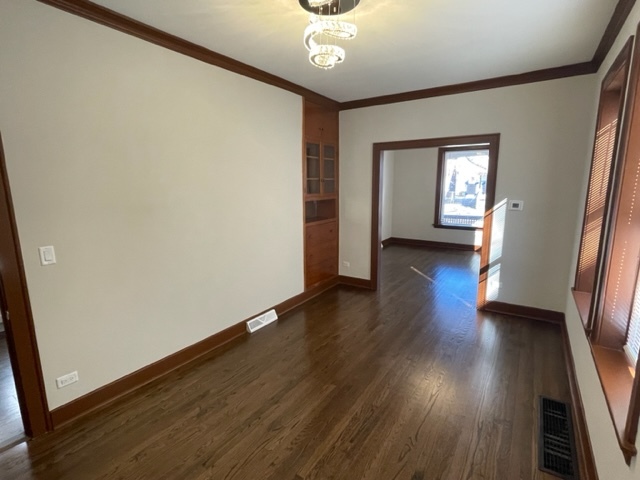 12120 S Parnell Avenue Property Photo 4