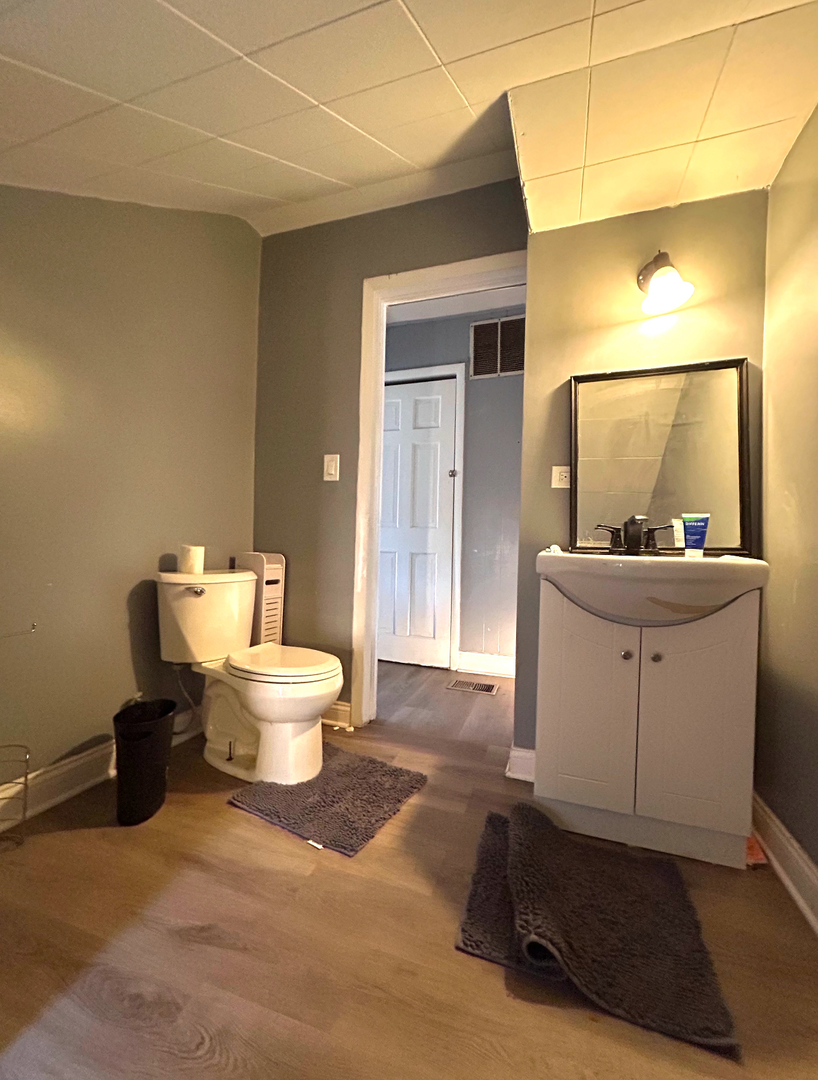 2415 S 50th Avenue Property Photo 14