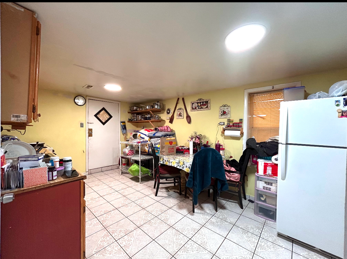 2415 S 50th Avenue Property Photo 15