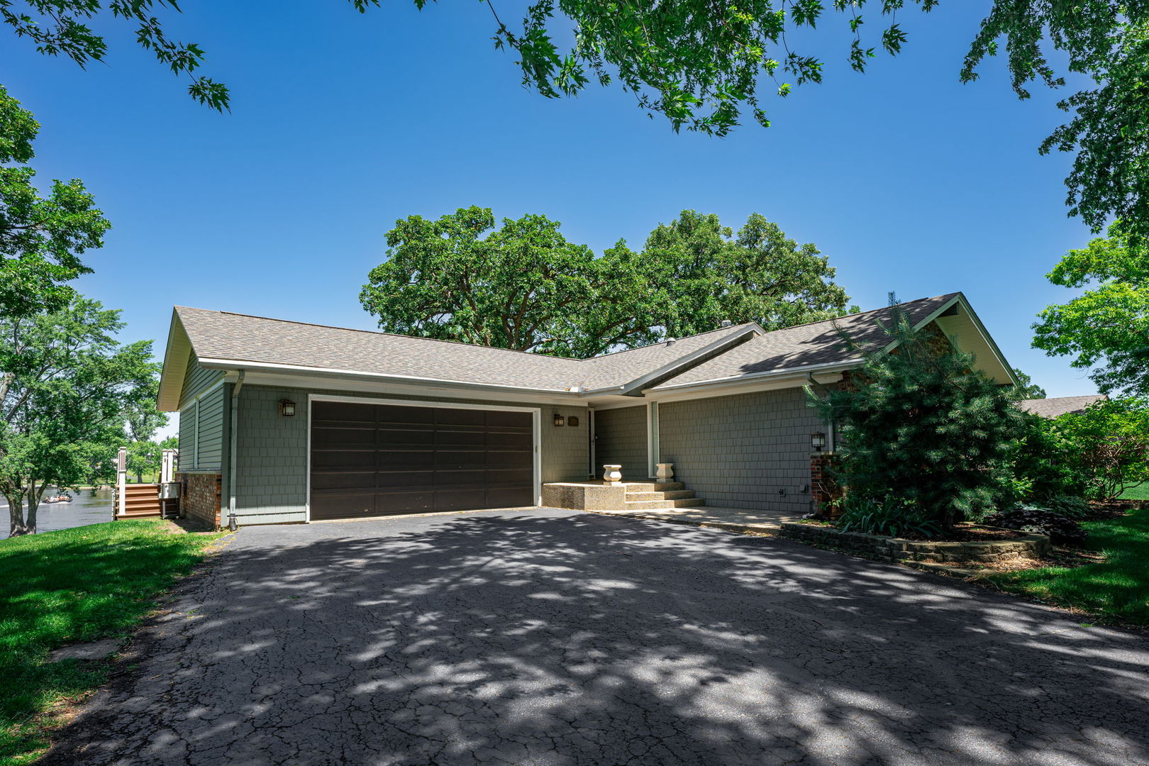 9904 Shore Drive Property Photo