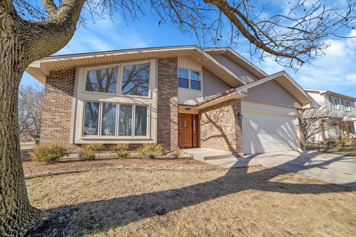 6328 Kent Court Property Photo