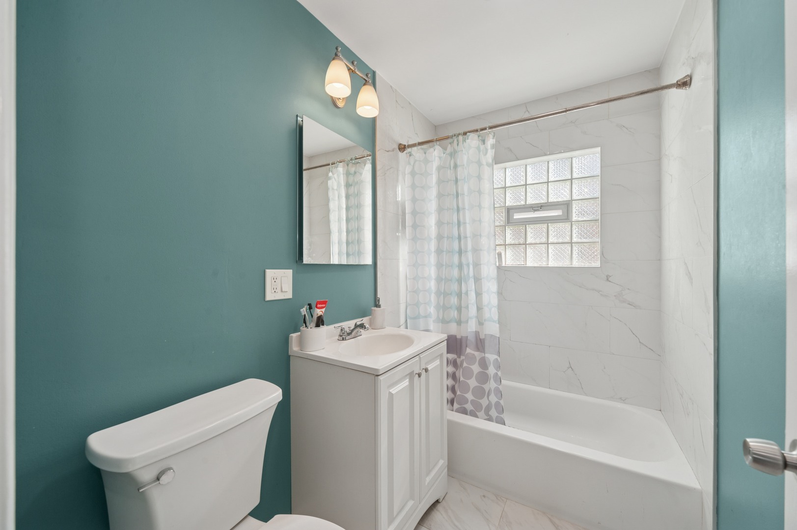8293 W Oak Avenue Property Photo 7