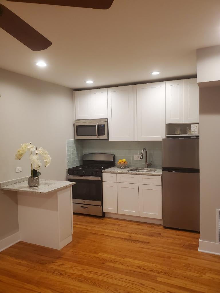2232 W Irving Park Road Property Photo 3
