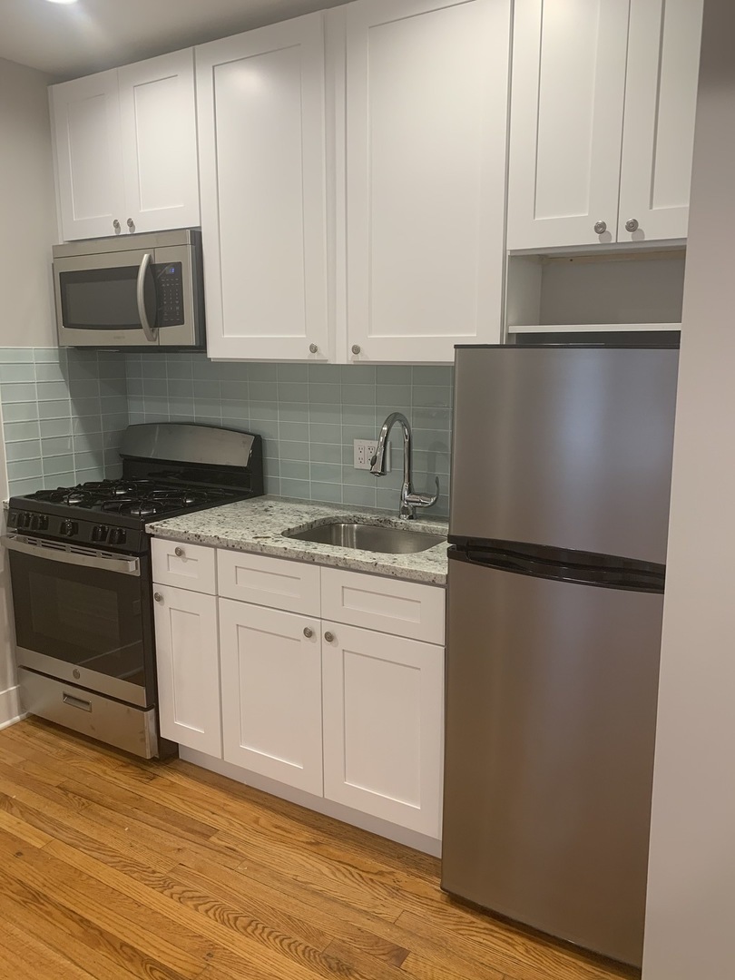 2232 W Irving Park Road Property Photo 8