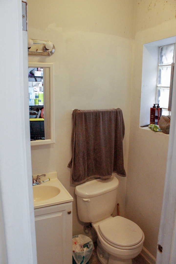 2232 W Irving Park Road Property Photo 15