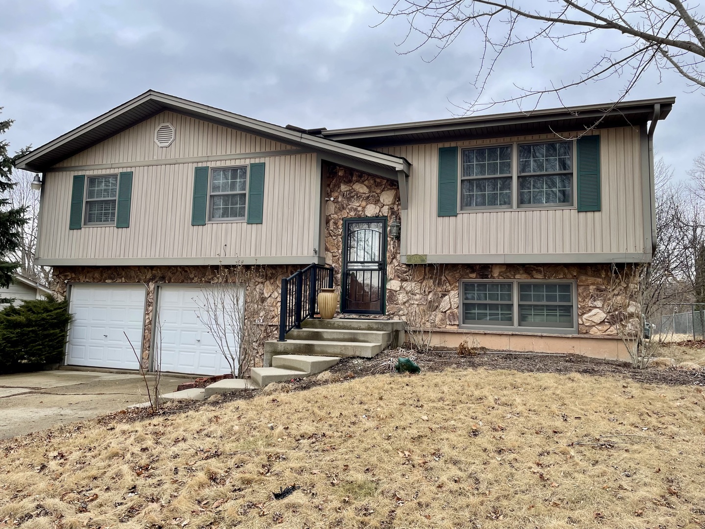 601 Park Drive Property Photo