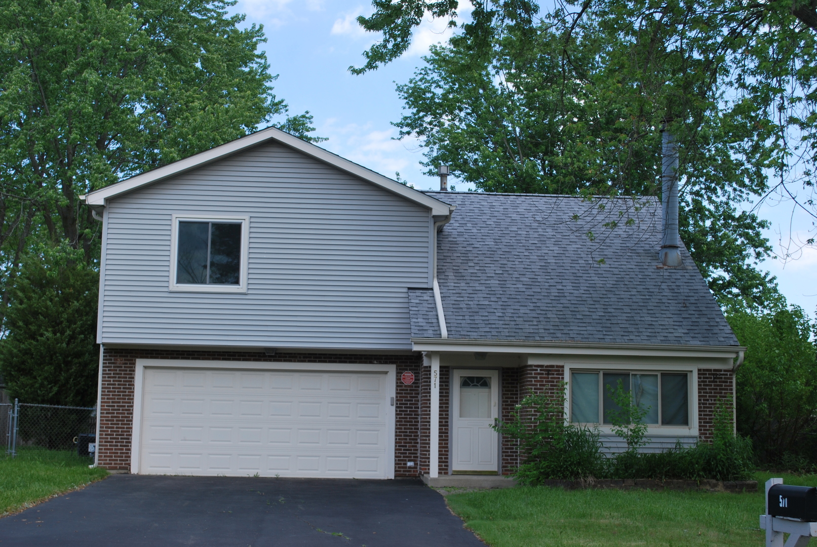 571 White Birch Road Property Photo