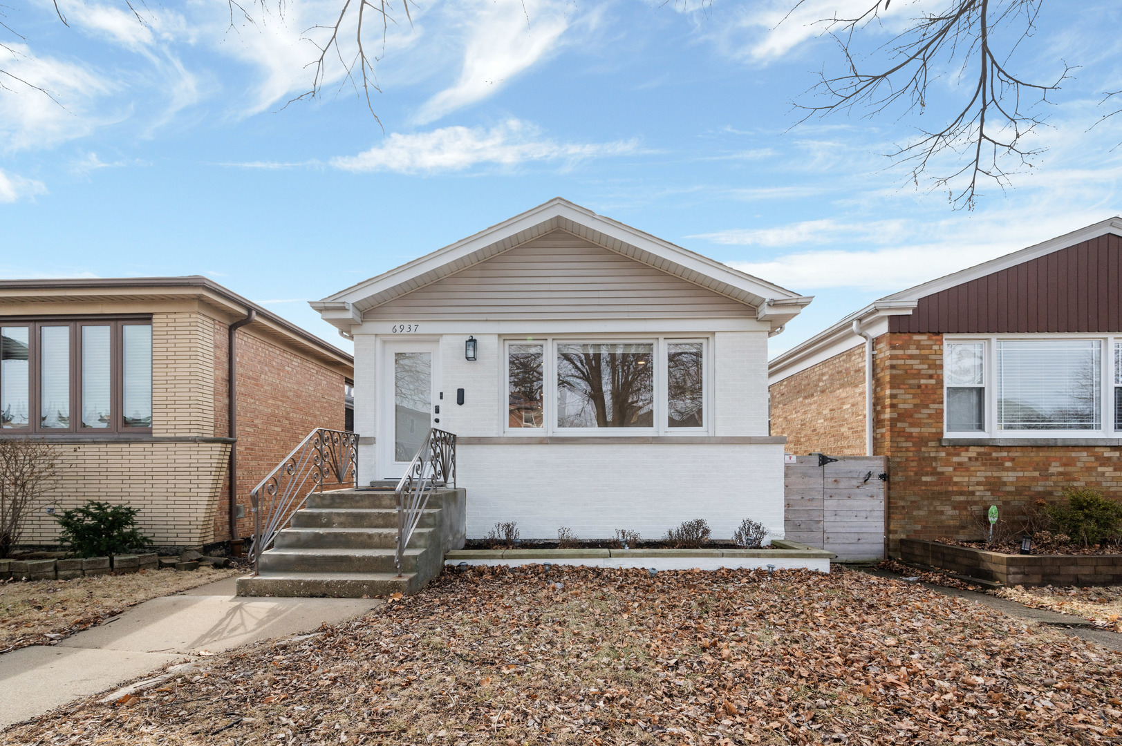 6937 W Berwyn Avenue Property Photo