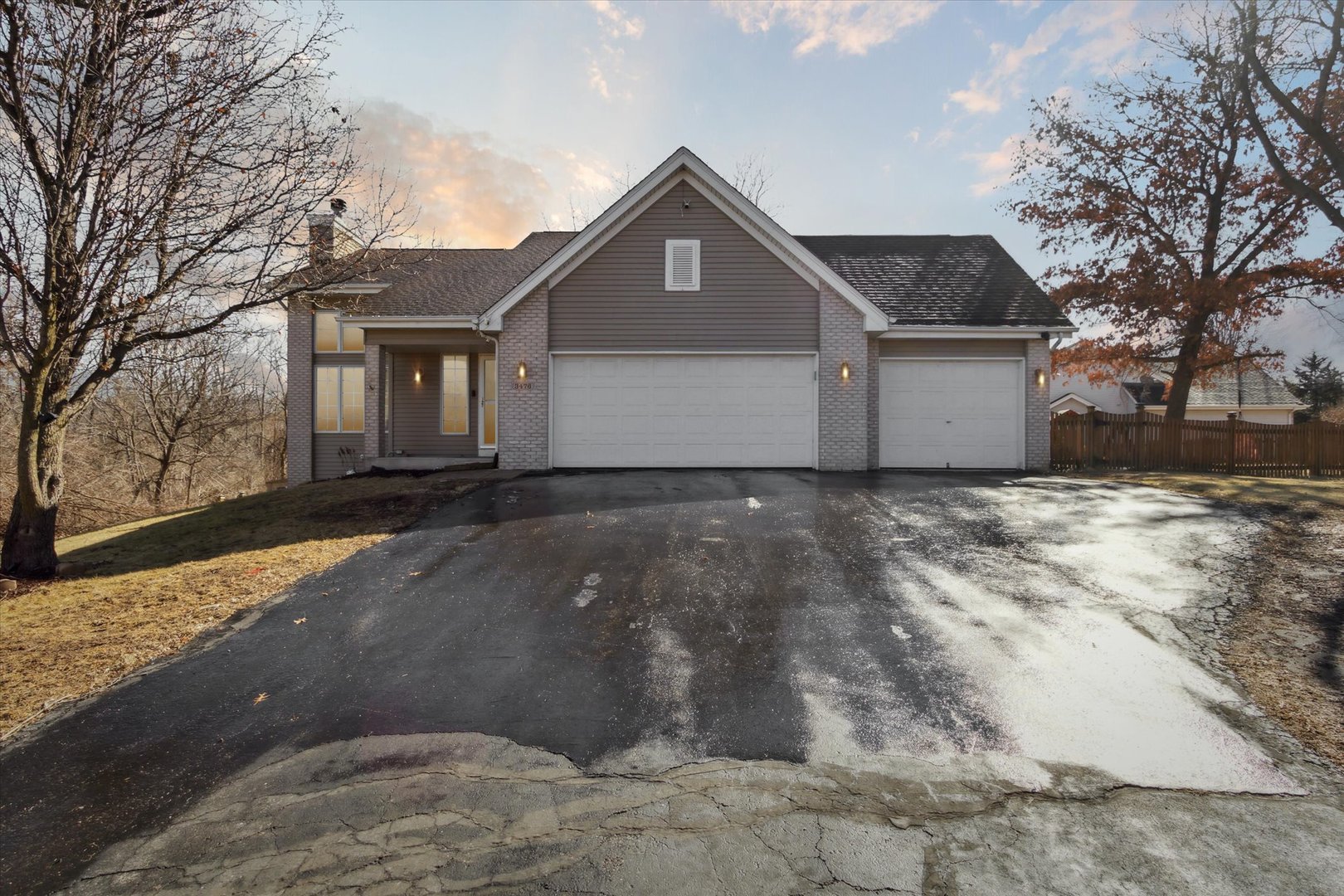 3476 Valley Woods Drive Property Photo