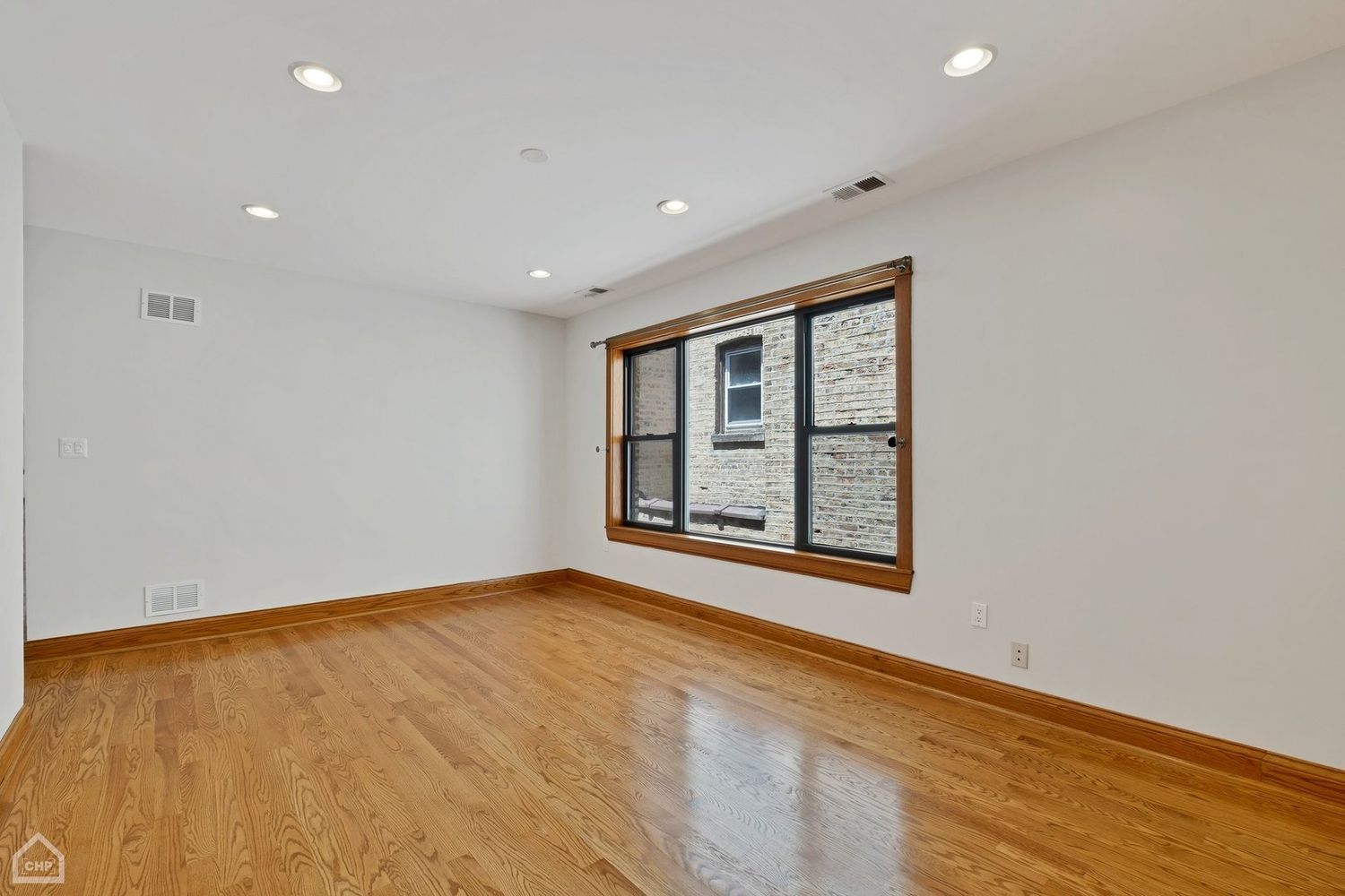 4544 N Western Avenue Property Photo 45