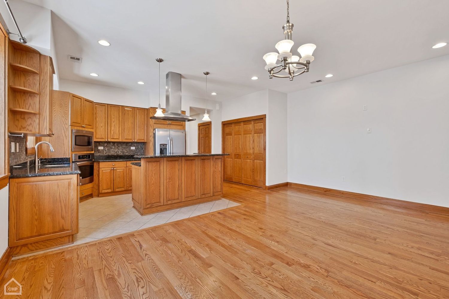 4544 N Western Avenue Property Photo 49