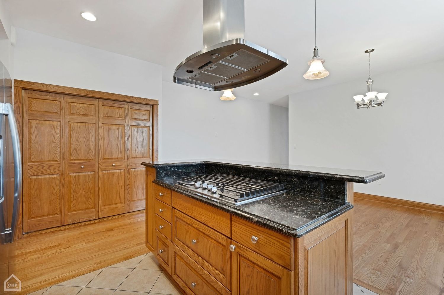 4544 N Western Avenue Property Photo 53
