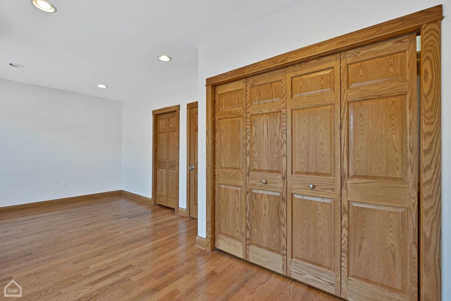 4544 N Western Avenue Property Photo 58