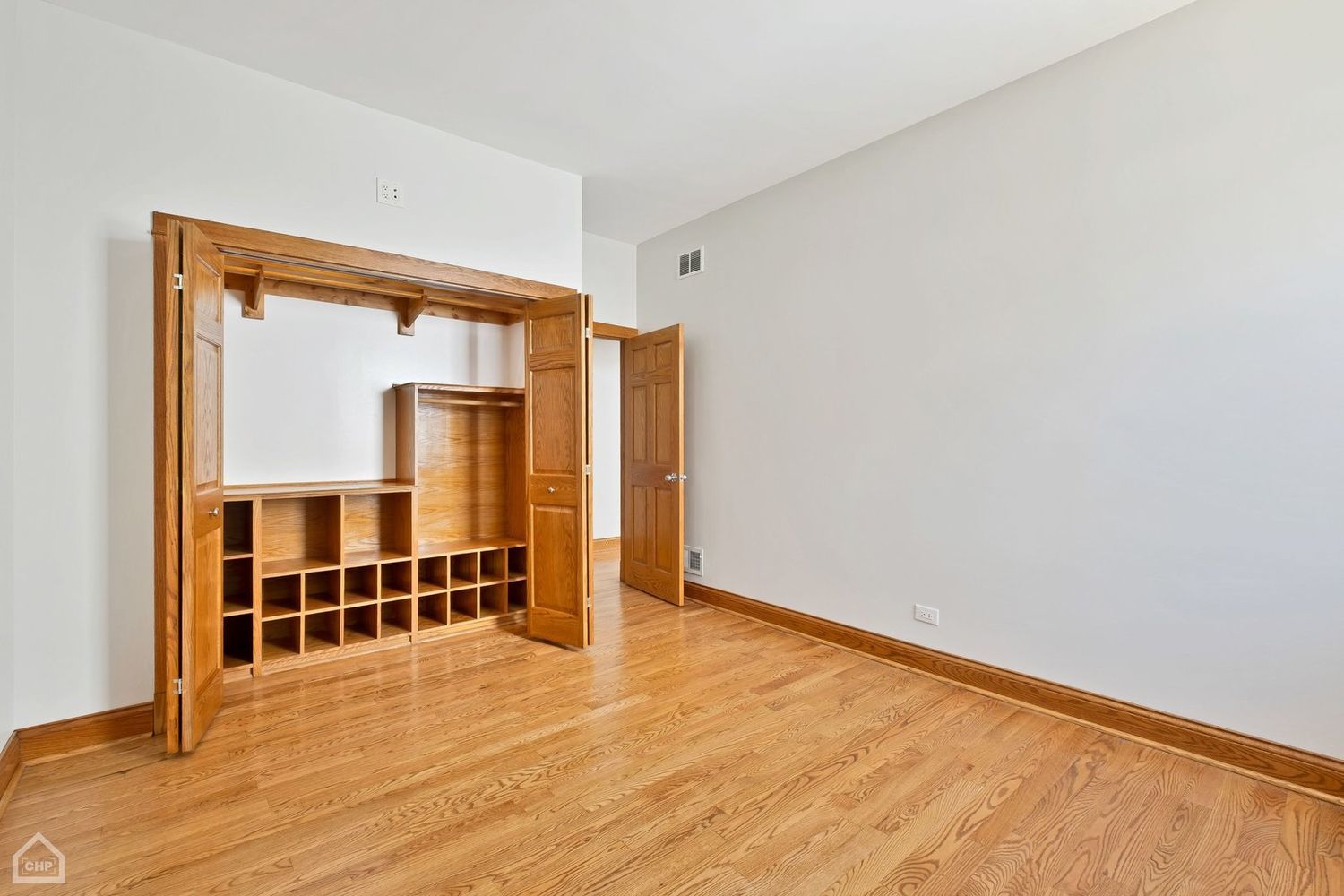 4544 N Western Avenue Property Photo 61