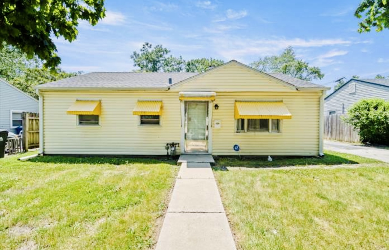 132 W Sauk Trail Property Photo