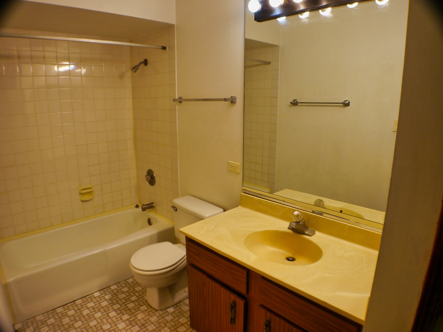 15805 Peggy Lane 2 Property Photo 8