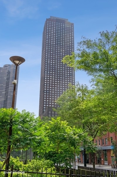 474 N Lake Shore Drive 4810 Property Photo 1