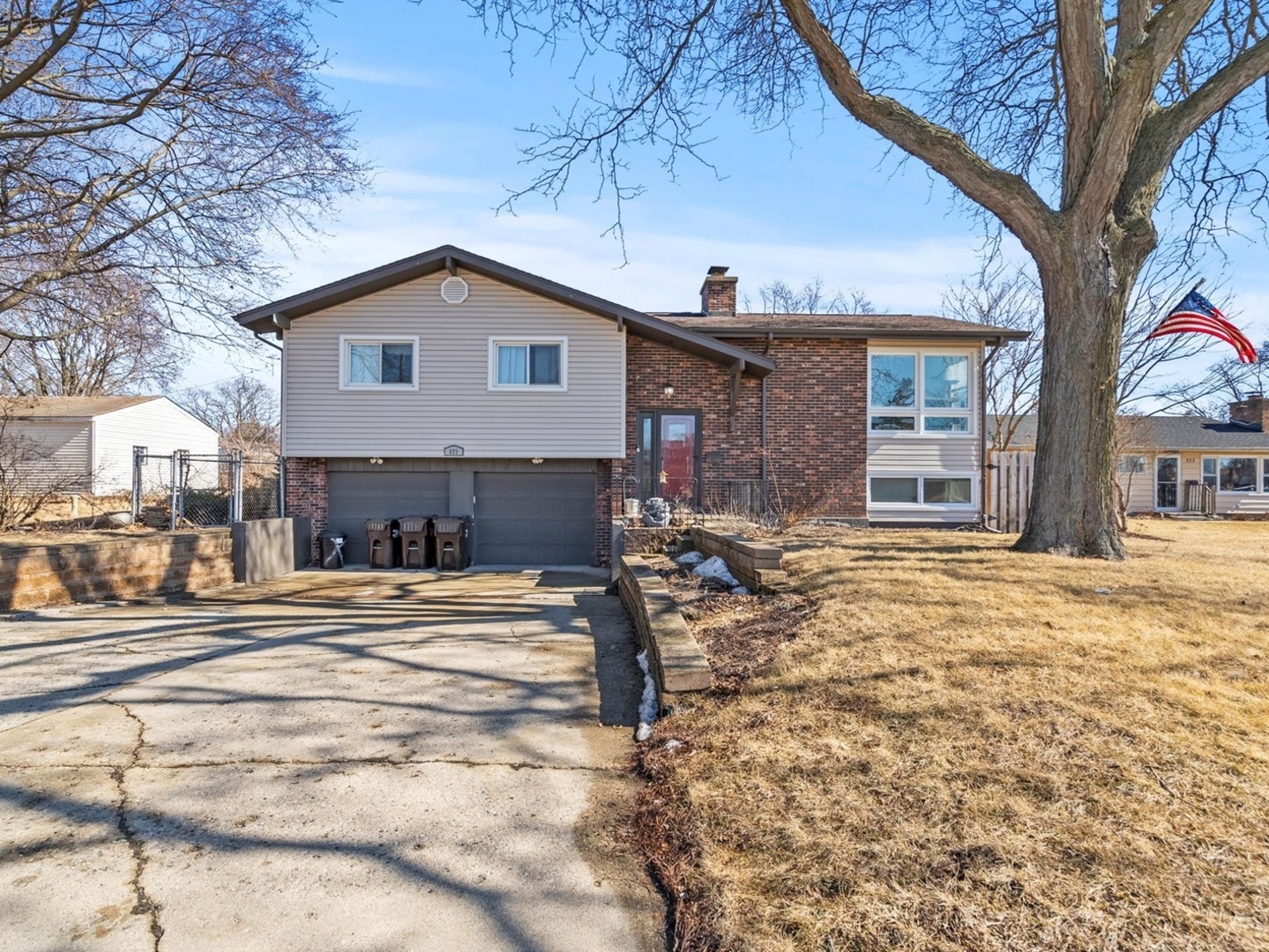571 Nash Road Property Photo