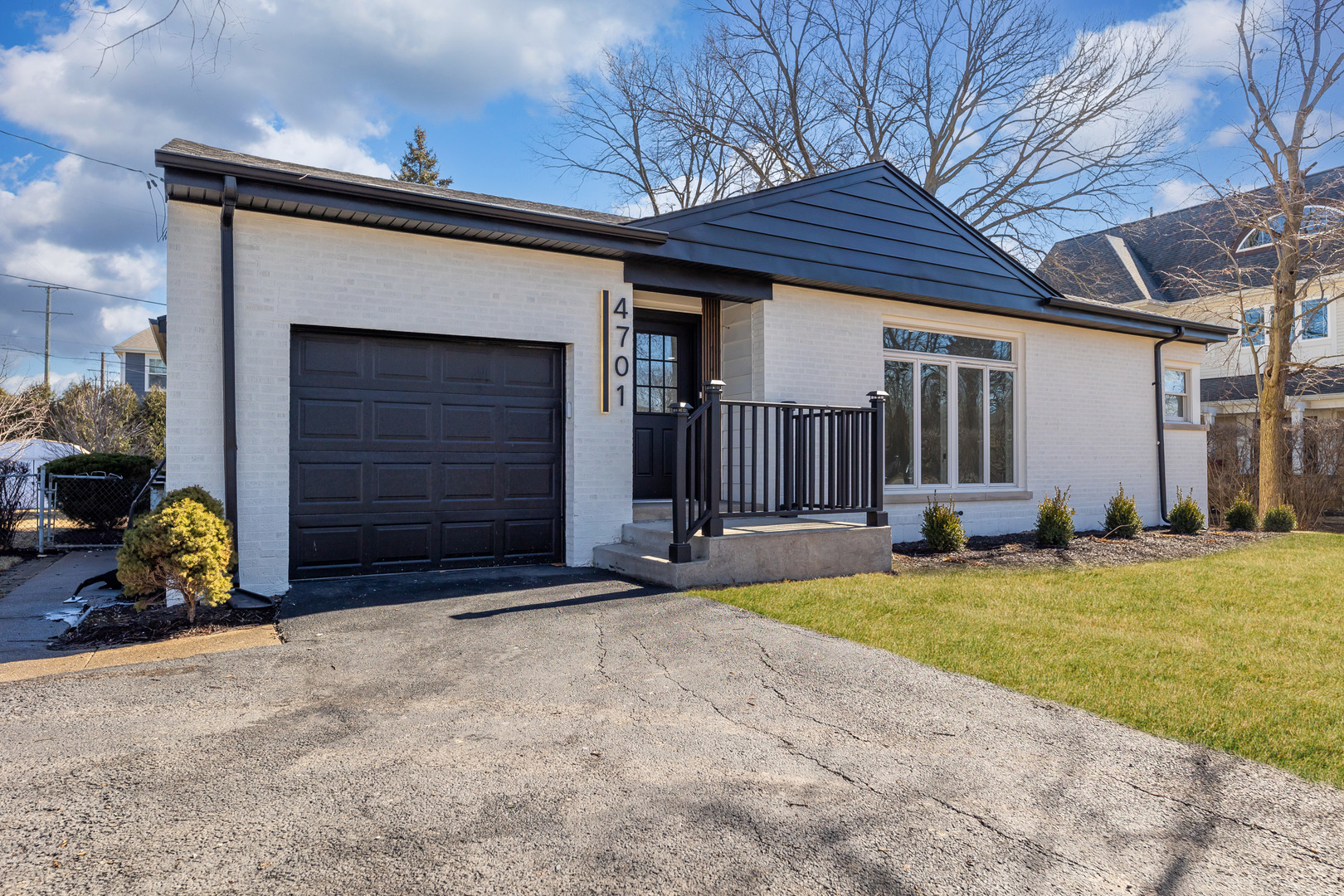 4701 Wolf Road Property Photo