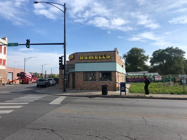 617 S Pulaski Road Property Photo