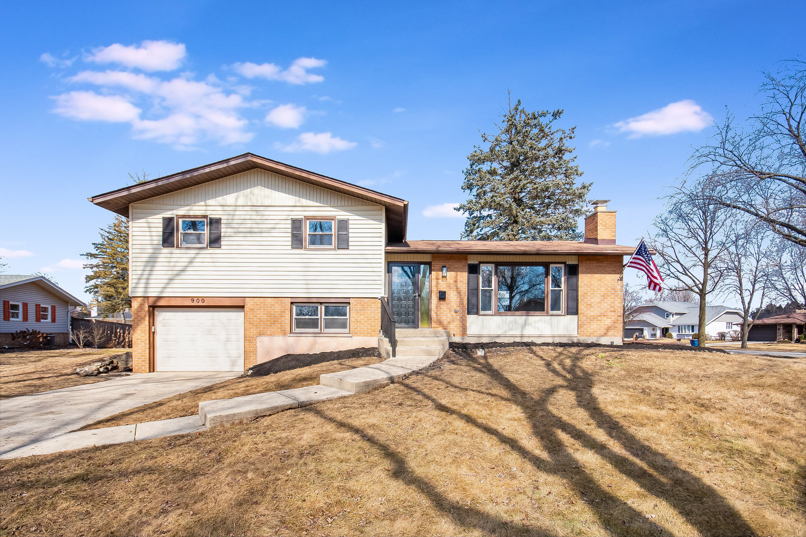 900 Bonnie Brae Drive Property Photo