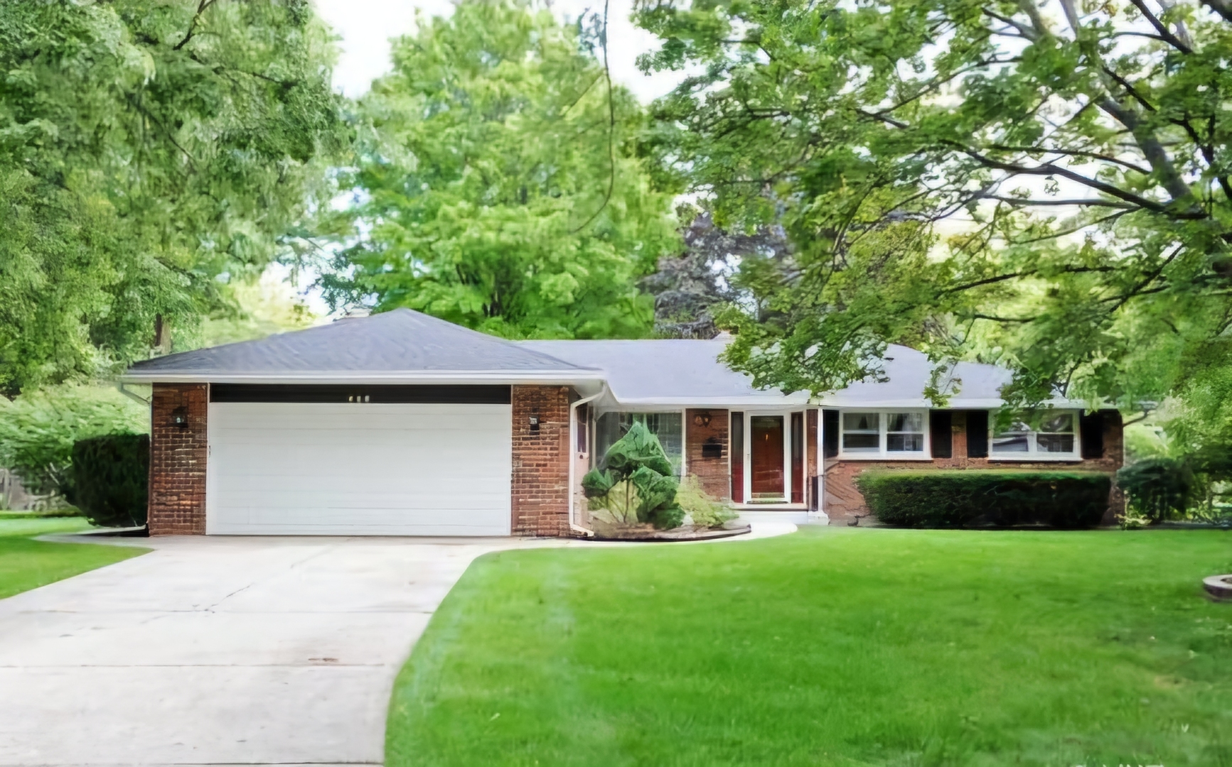 826 Crestfield Avenue Property Photo