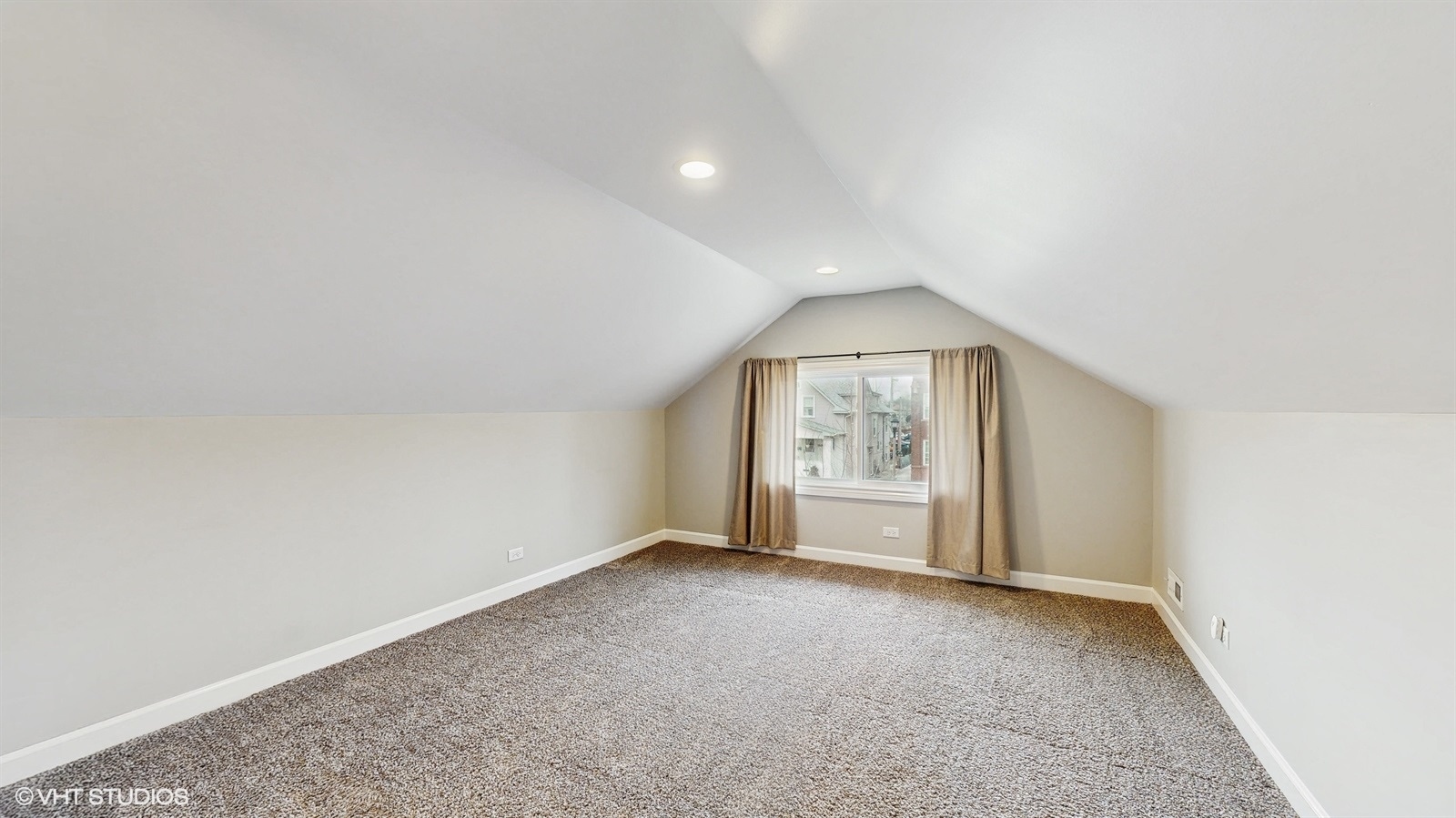 1423 Ridgeland Avenue Property Photo 12
