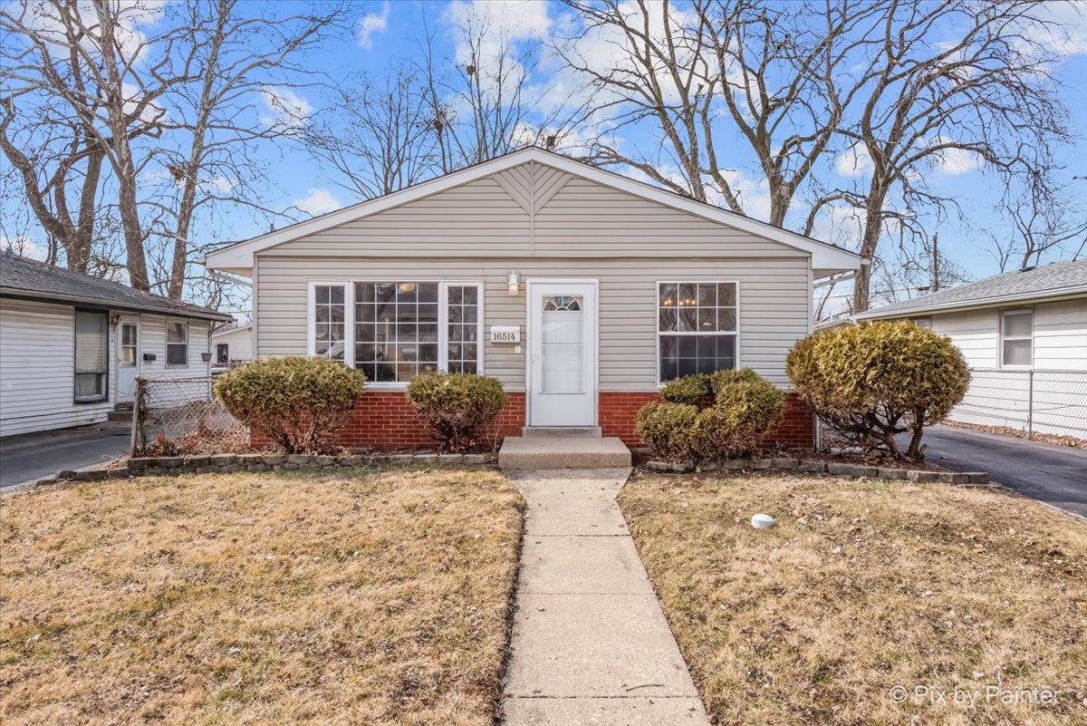 16514 Paulina Street Property Photo