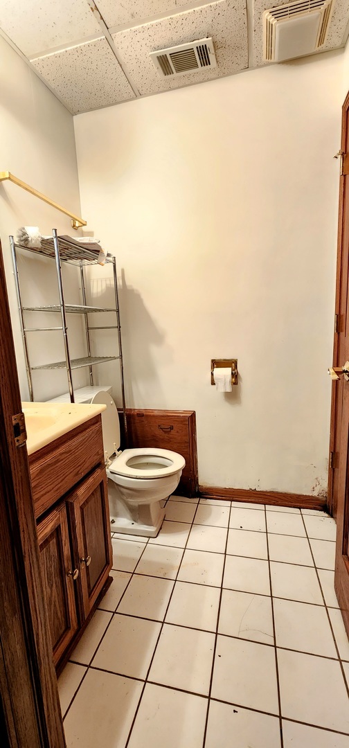 591 Burnham Avenue Property Photo 11