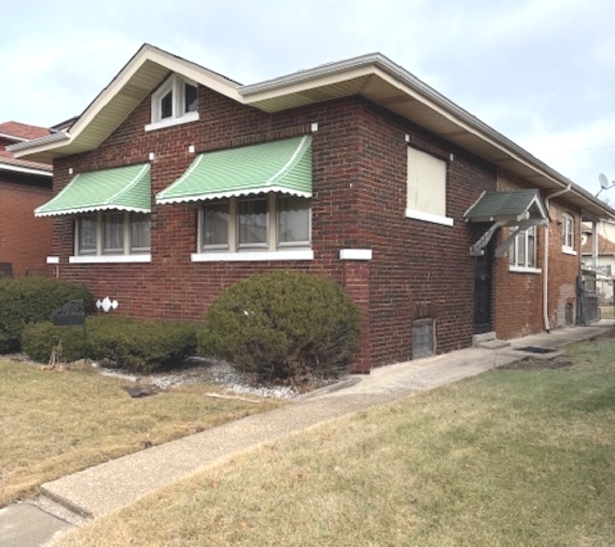 Chicago Vocational Career Acad S Real Estate Listings Main Image