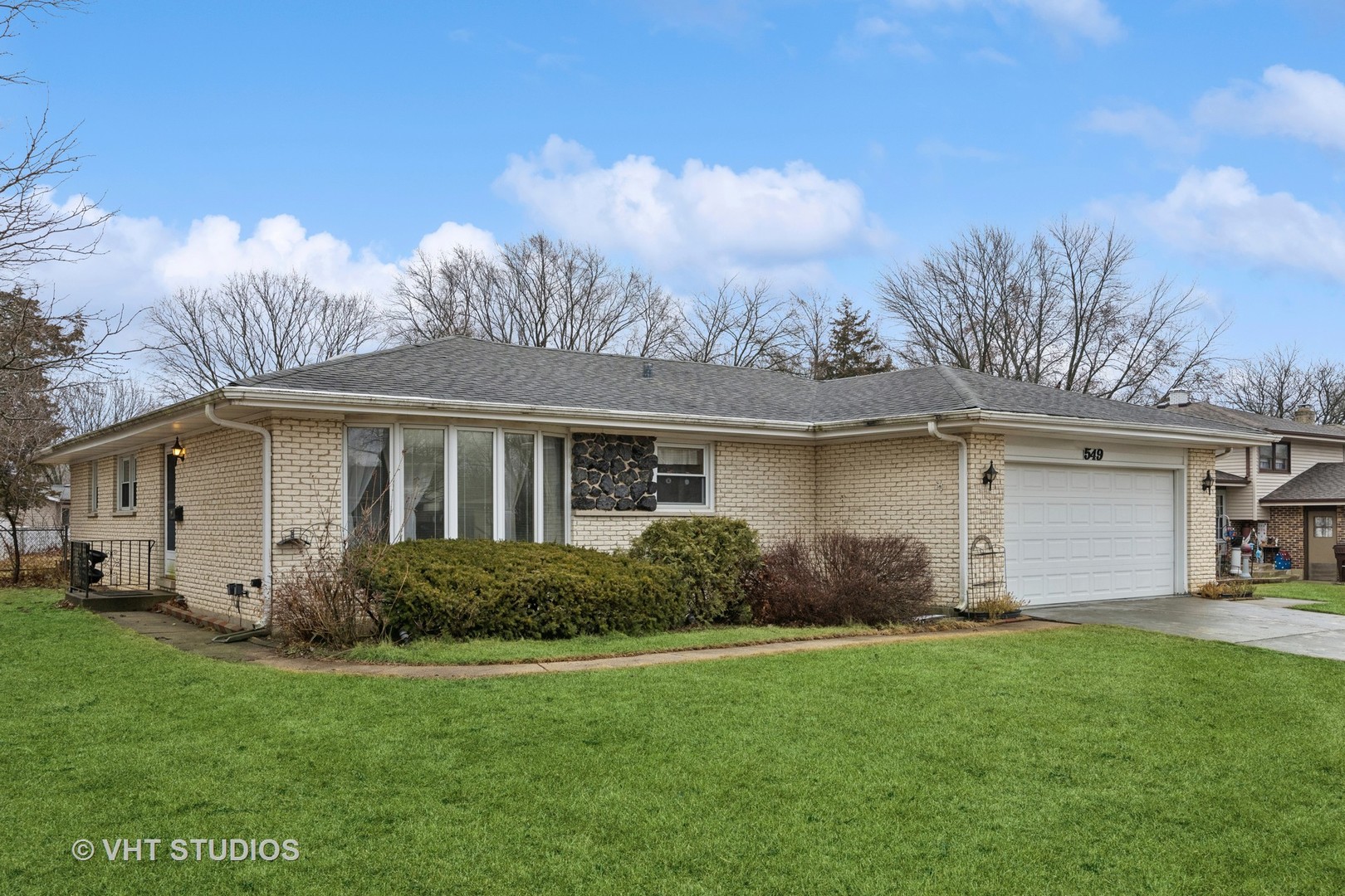 Crystal Lake Real Estate Listings Main Image