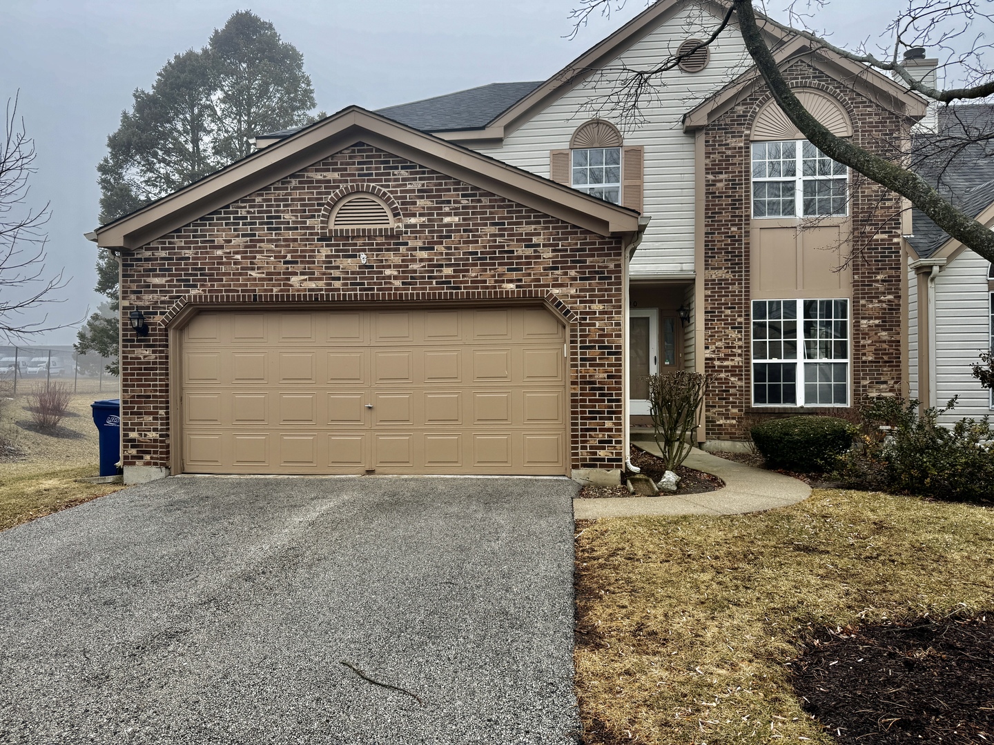 90 Bristol Ct Property Photo