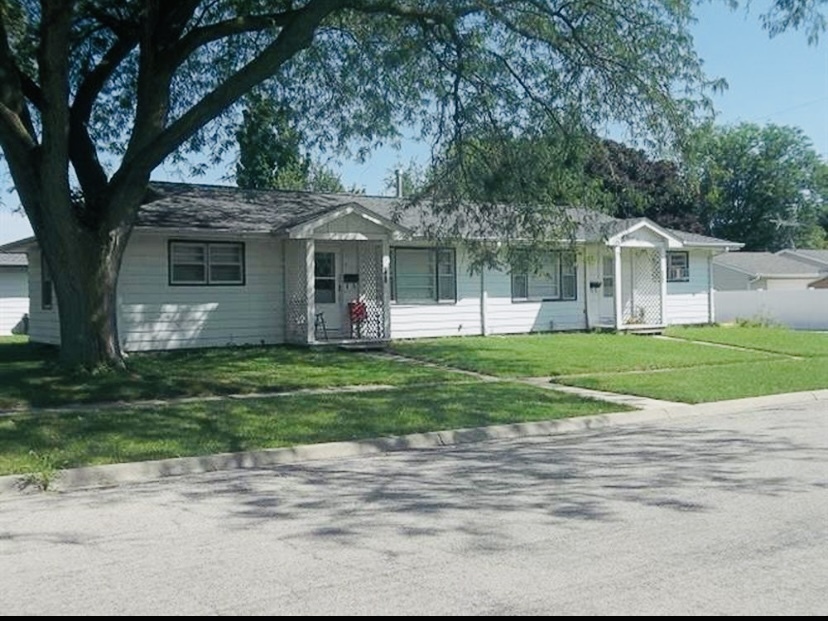301 S 10th Street Property Photo