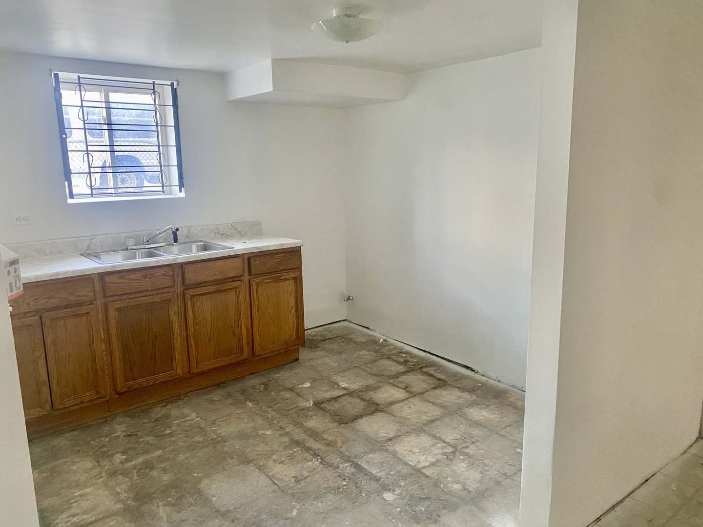 7801 S Euclid Avenue Property Photo 26