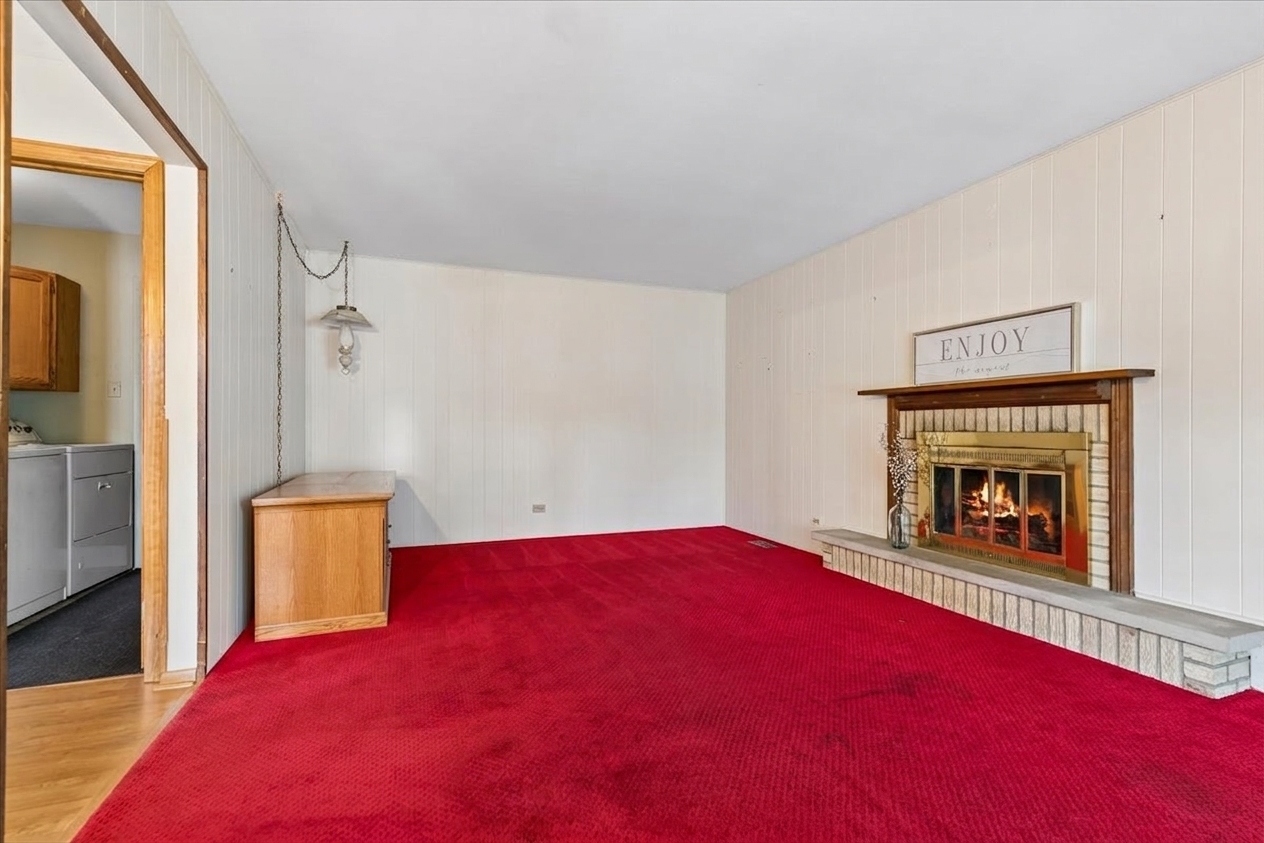 1016 W Brittany Drive Property Photo 10