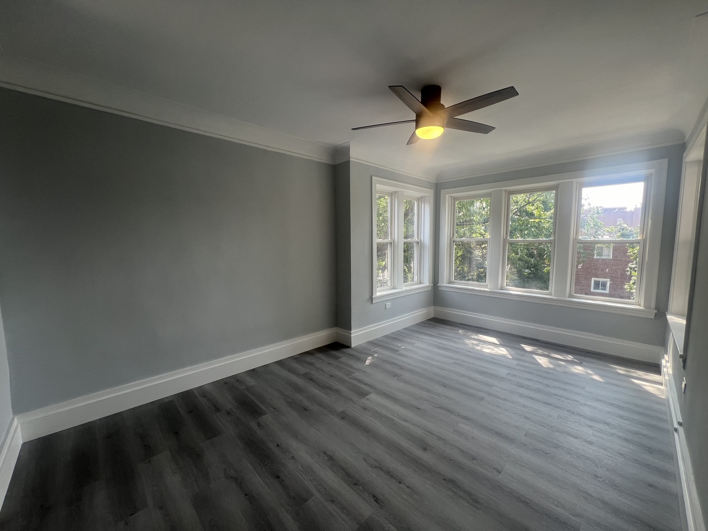 1824 W Hood Avenue Property Photo 15