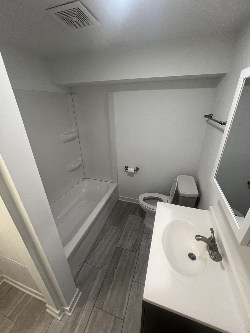 1824 W Hood Avenue Property Photo 19