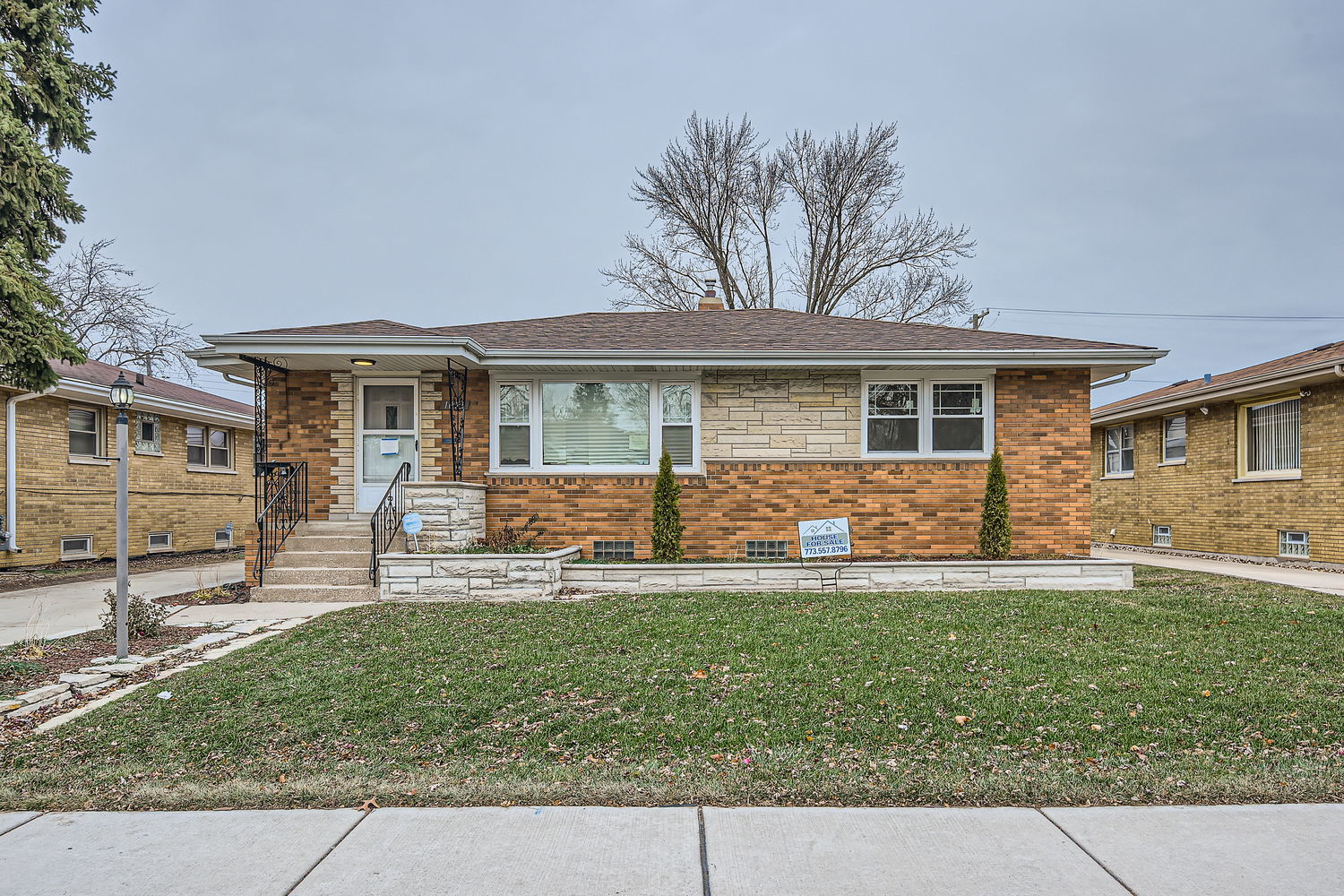 1012 E 162nd Place Property Photo