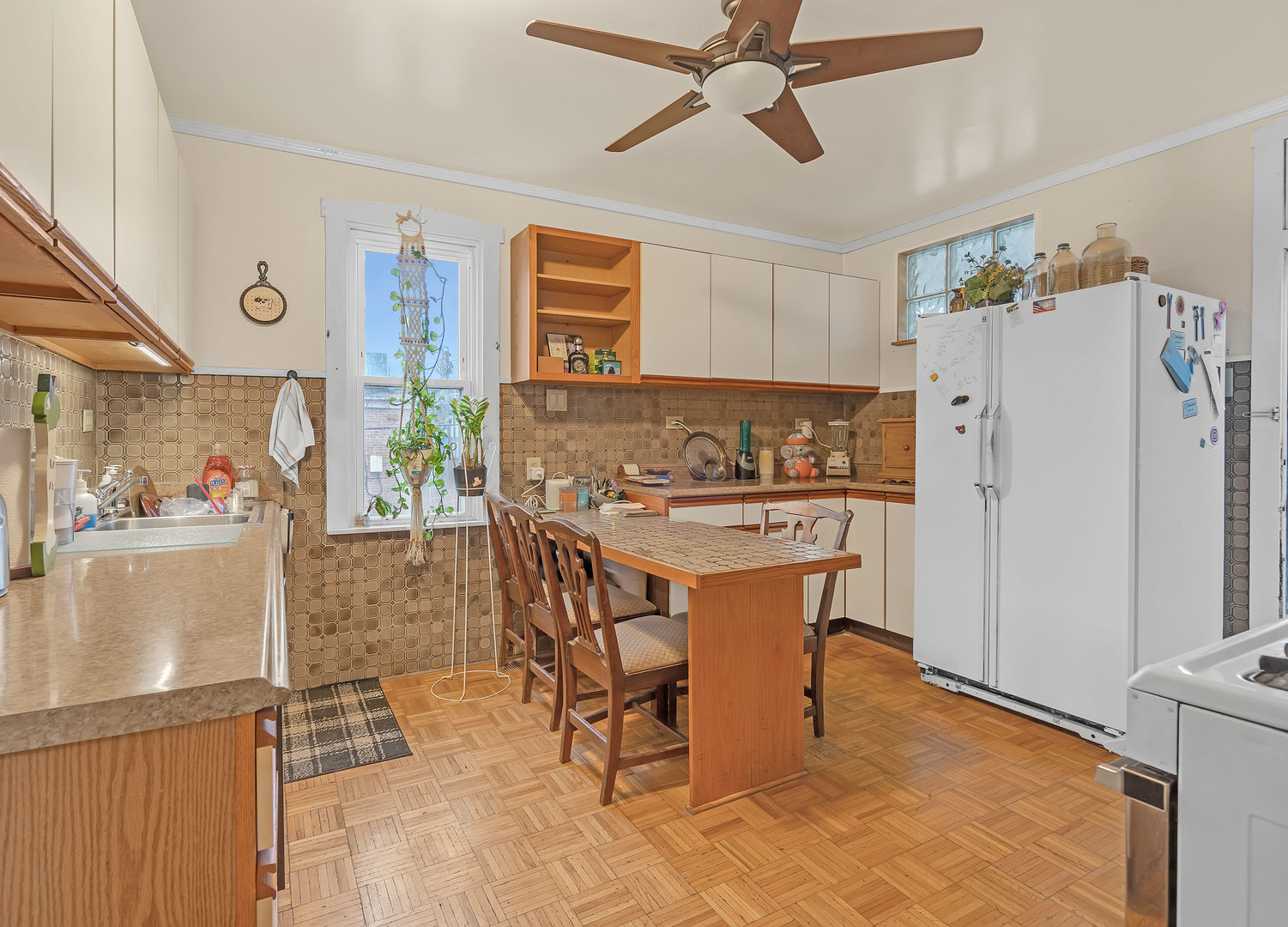 2418 N Kenton Avenue Property Photo 25