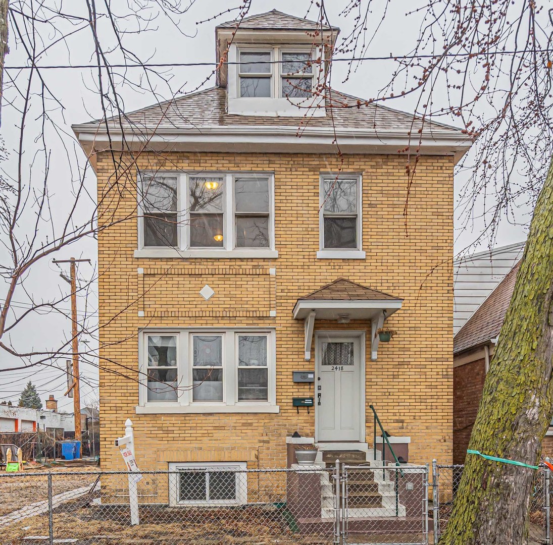 2418 N Kenton Avenue Property Photo 40