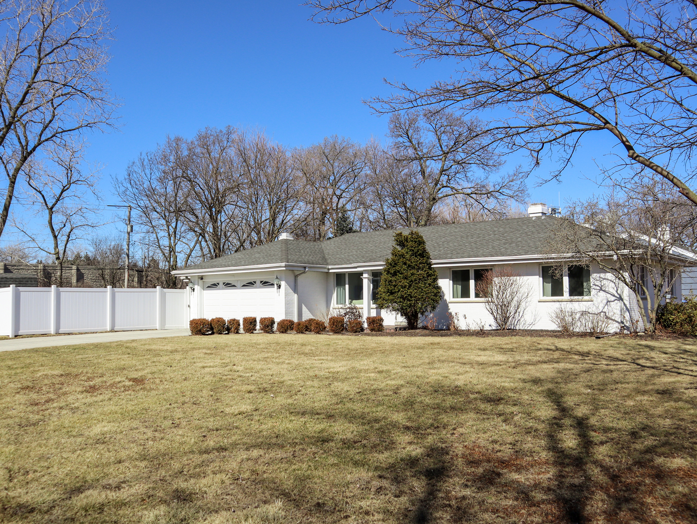 5625 Ridgewood Drive Property Photo