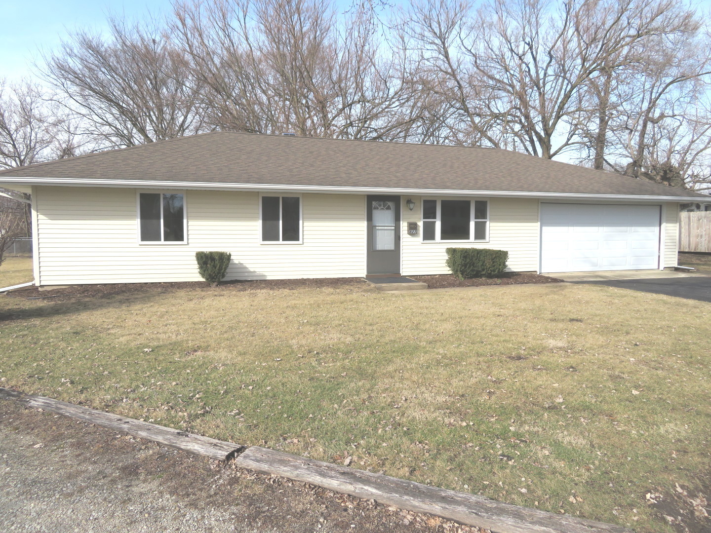 827 Cypress Court Property Photo