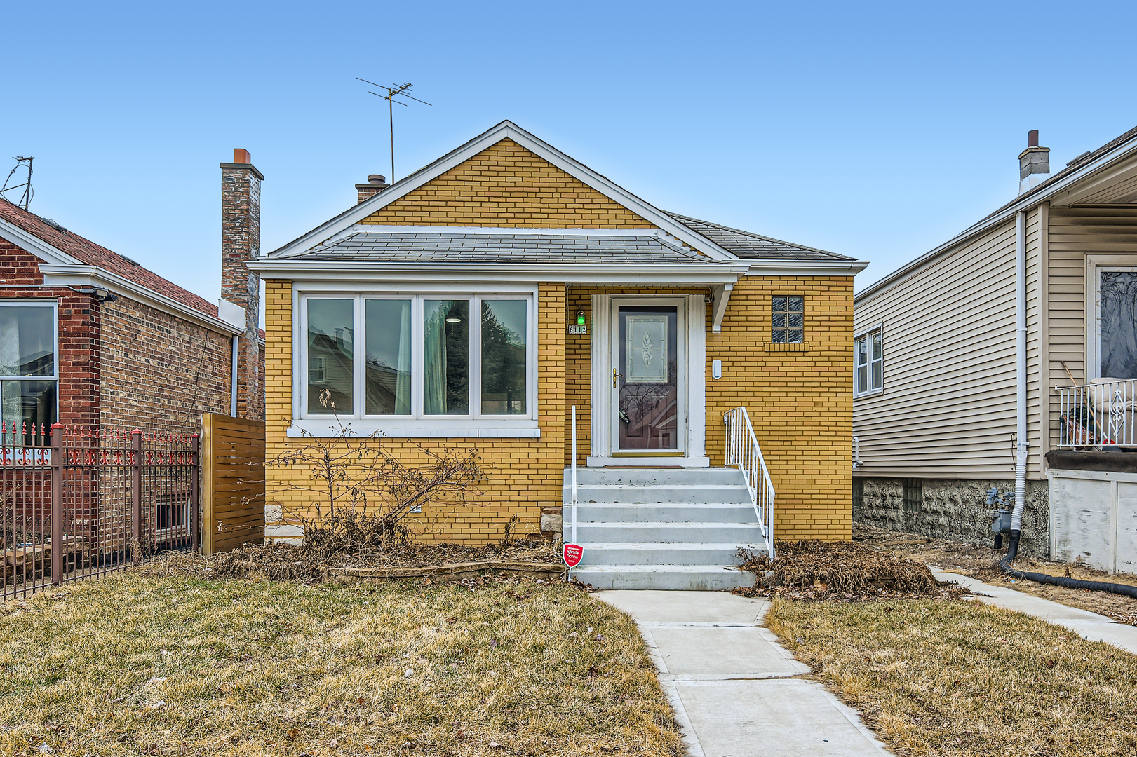 6112 S Kilbourn Avenue Property Photo