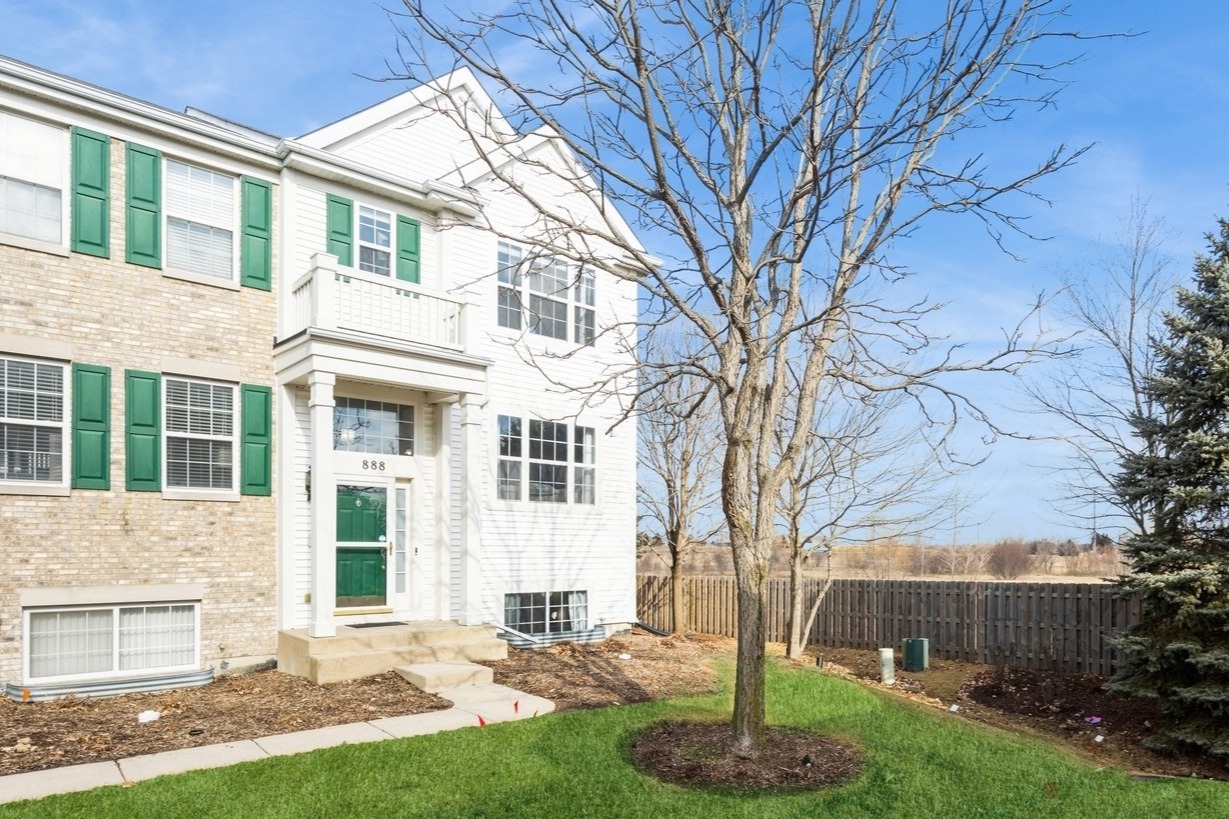 888 Clover Lane Property Photo