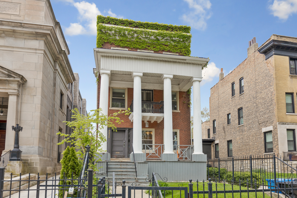 4836 S Dorchester Avenue Property Photo